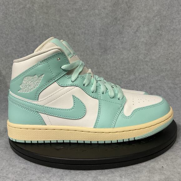 Nike Women's Air Jordan 1 Mid Sizes 8 Light Dew Blue |BQ6472-132| - Picture 1 of 6